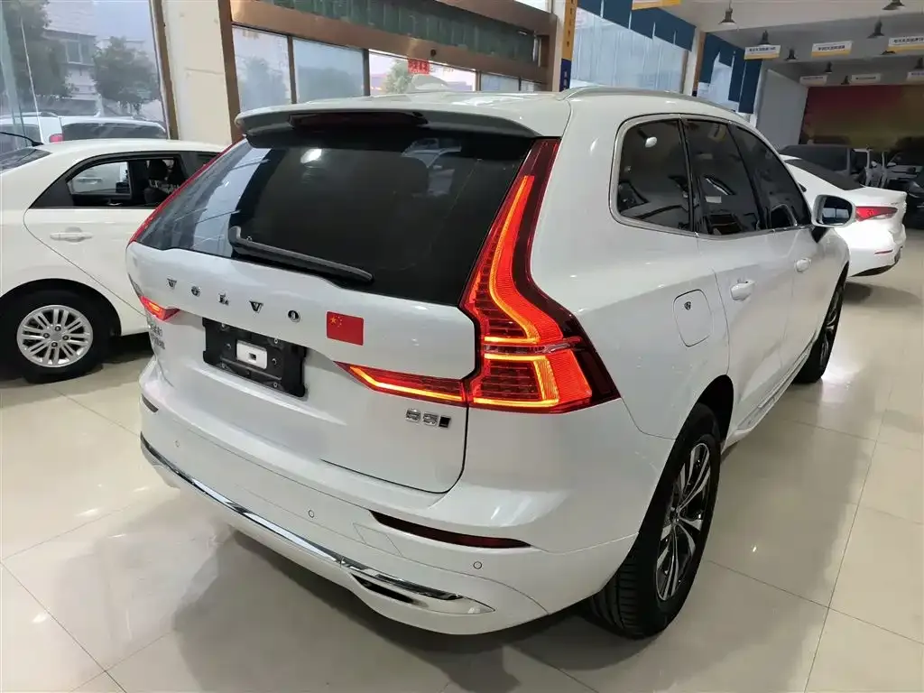 Volvo XC60 2024 из CN, фото 7