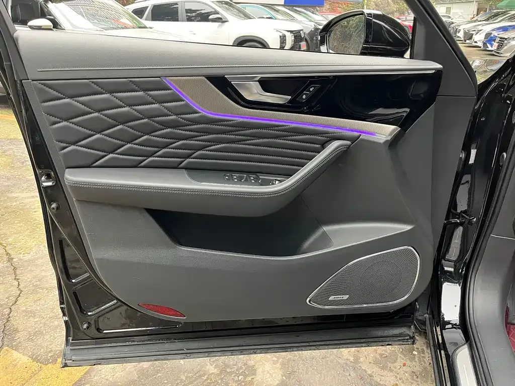 Hongqi HS5 2022 из CN, фото 2