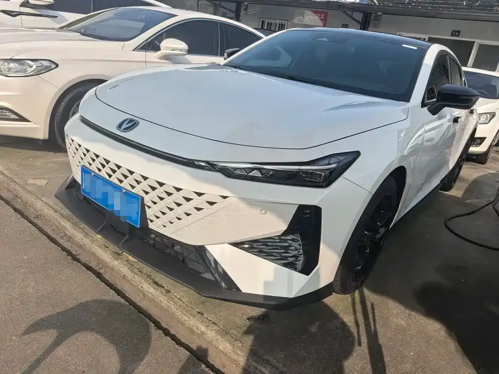 Changan UNI-V 2024 из CN, фото 1