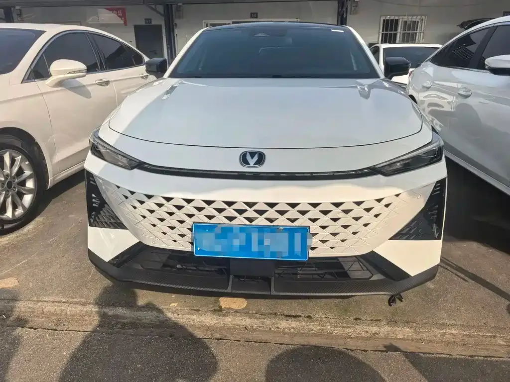 Changan UNI-V 2024 из CN, фото 2