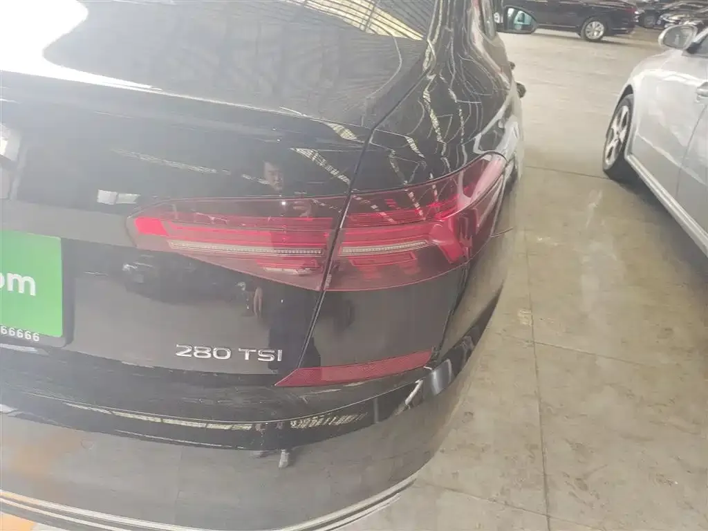 Volkswagen Passat 2023 из CN, фото 8