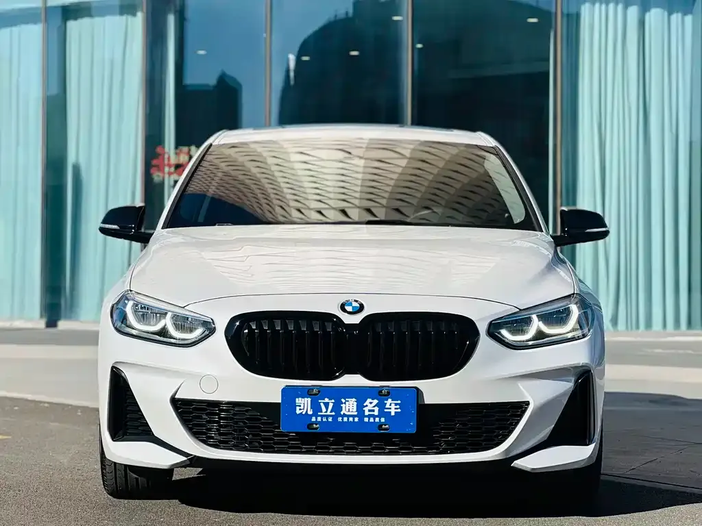 BMW 1 Series 2021 из CN, фото 8