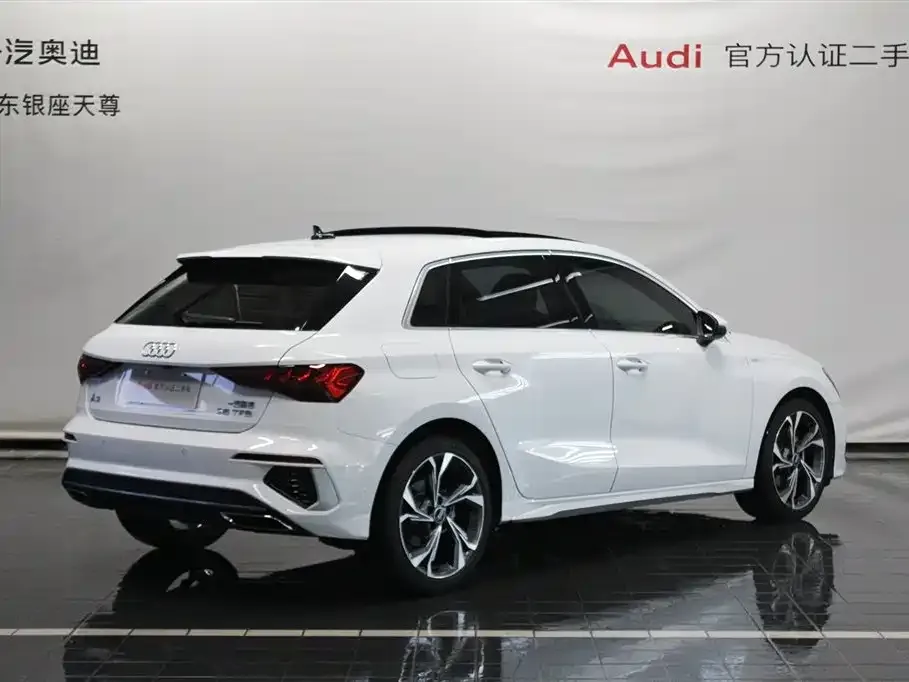 Audi A3 2023 из CN, фото 5