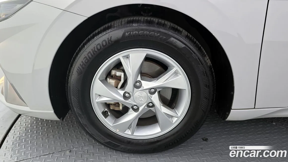 Hyundai AVANTE — фото 9