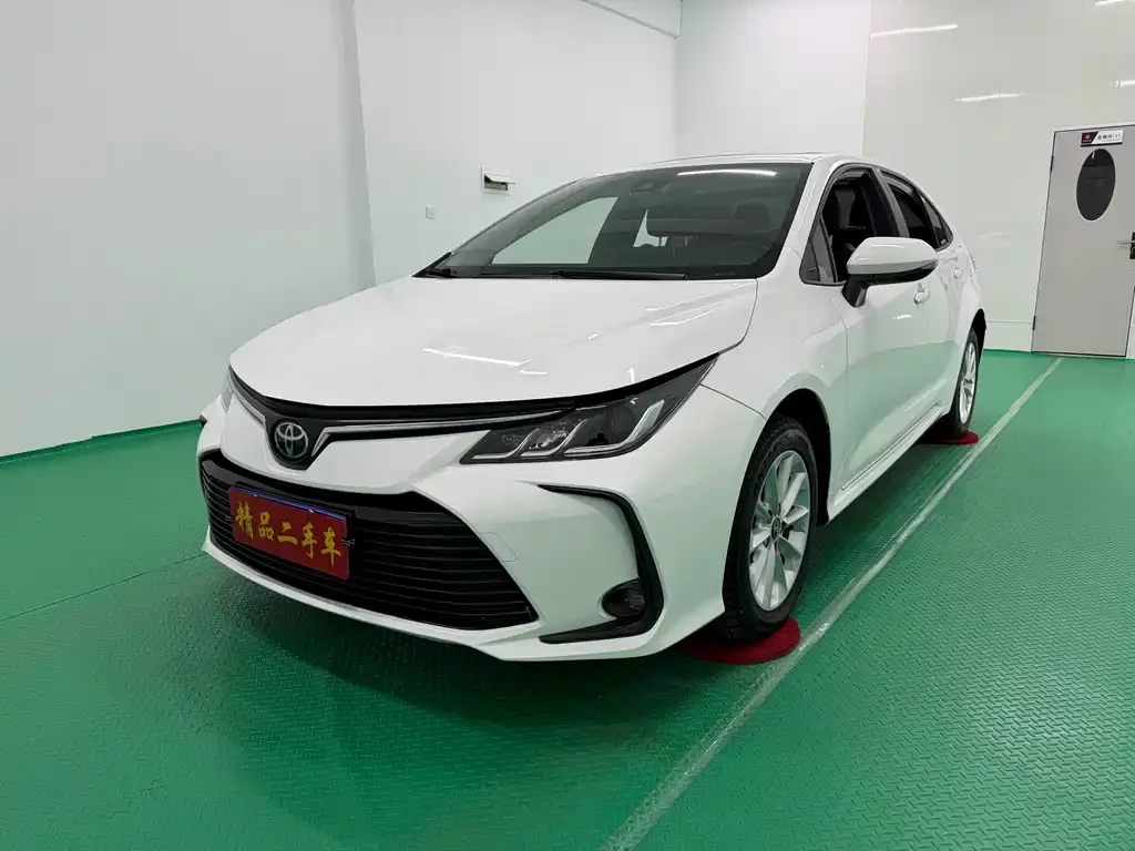 Toyota Corolla 2022 из CN, фото 1