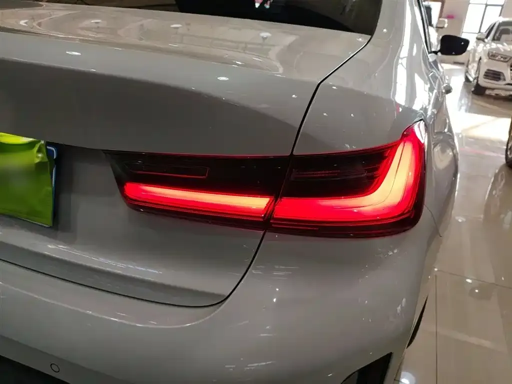 BMW 3 Series 2023 из CN, фото 3