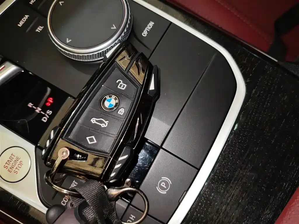 BMW 3 Series 2023 из CN, фото 4