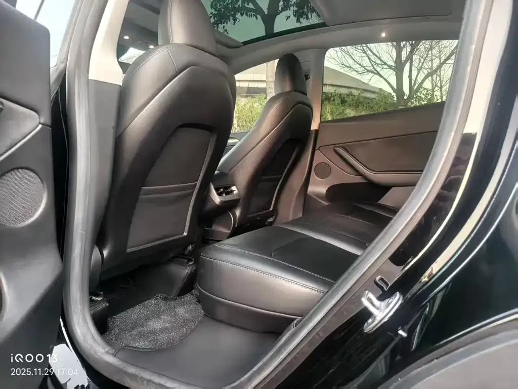 Tesla Model Y 2023 из CN, фото 3