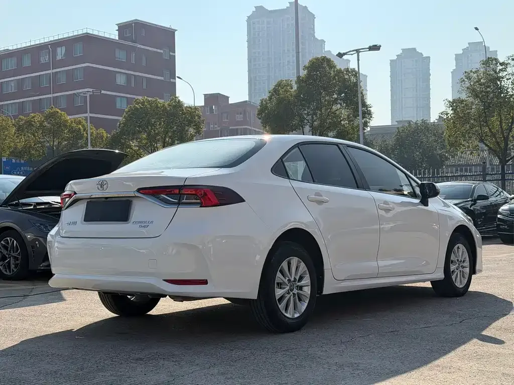 Toyota Corolla 2024 из CN, фото 8