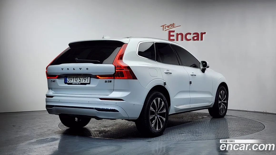 Volvo XC60 2023 из KR, фото 9