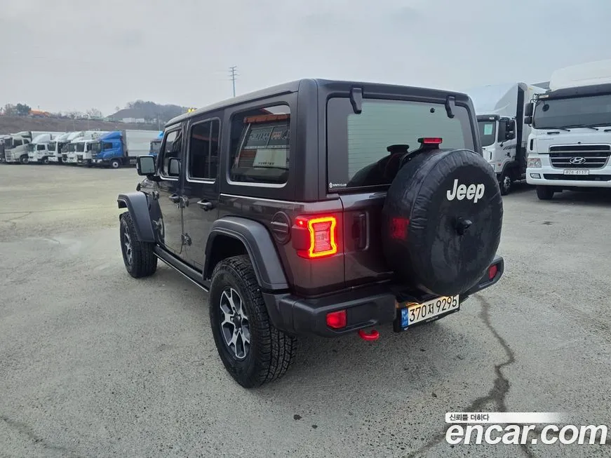 Jeep Wrangler 2022 из KR, фото 8