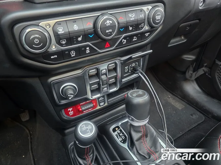 Jeep Wrangler 2022 из KR, фото 7