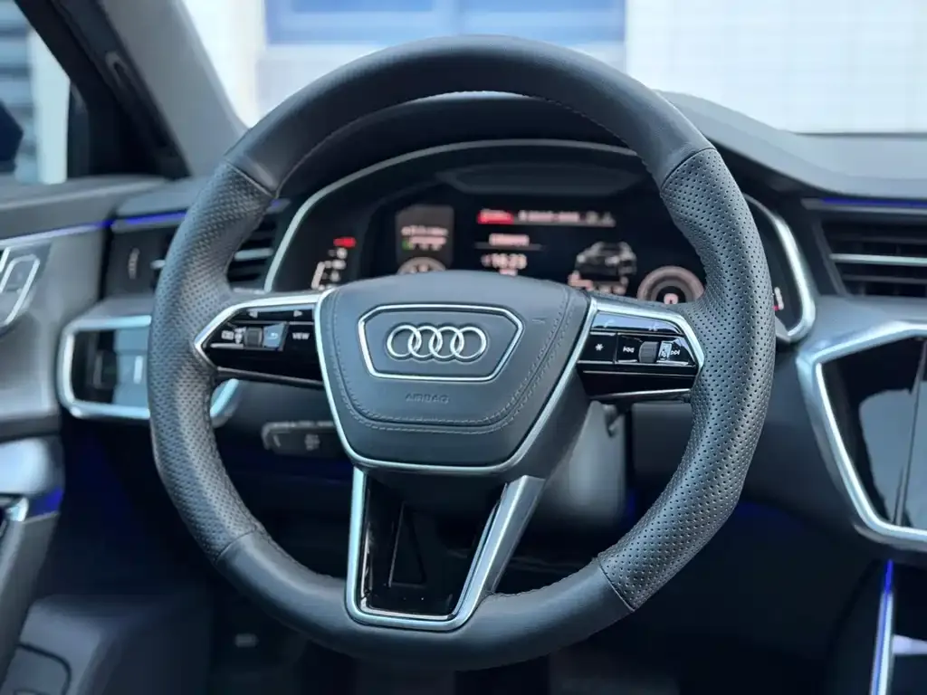 Audi A6L 2022 из CN, фото 2