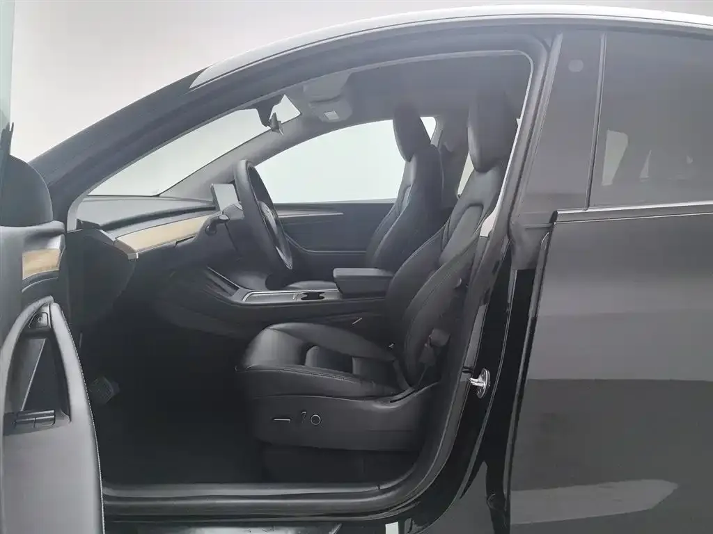 Tesla Model Y 2022 из CN, фото 10