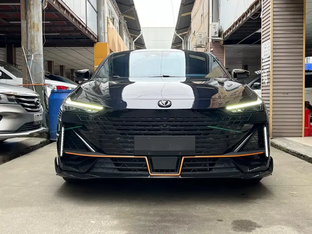 Changan UNI-V 2024 из CN, фото 2