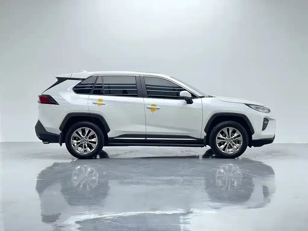 Toyota Wildlander 2021 из CN, фото 2