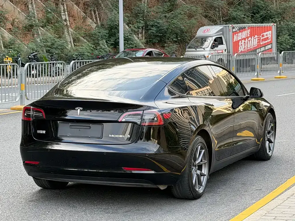 Tesla Model 3 2023 из CN, фото 6