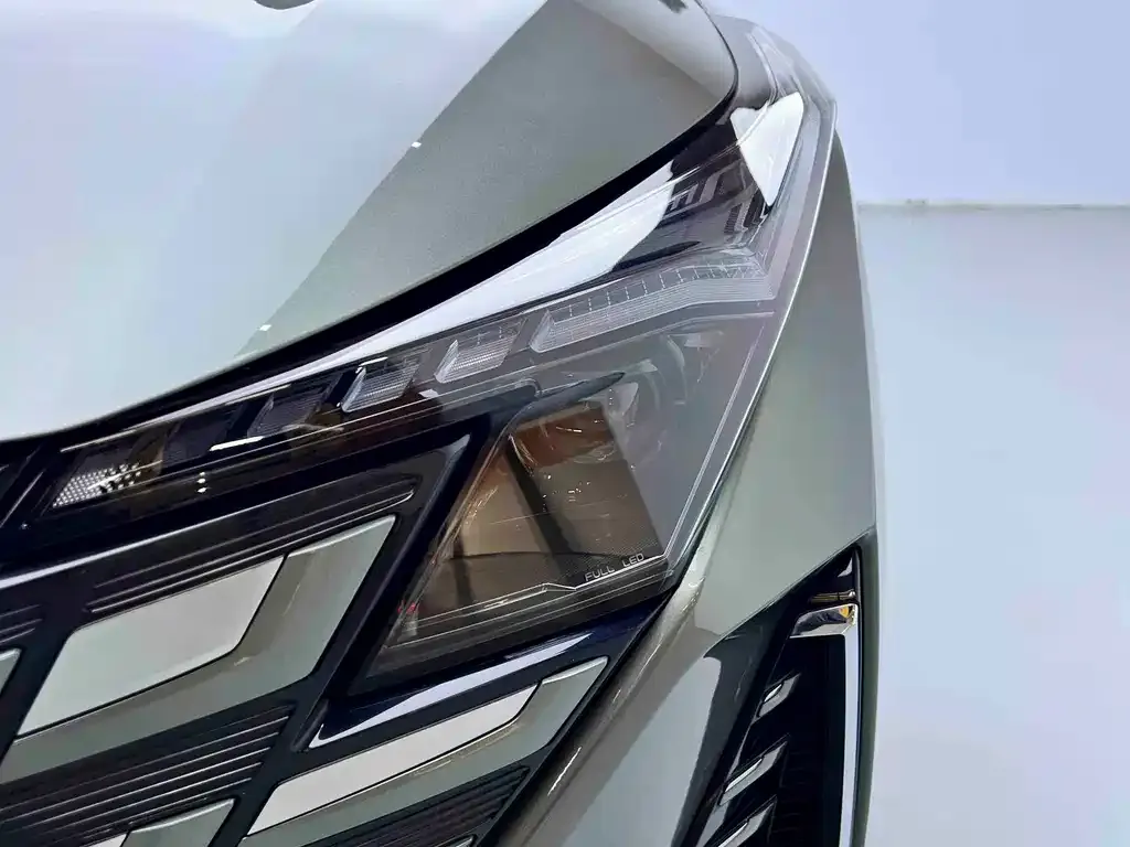 Changan UNI-Z New Energy 2024 из CN, фото 10