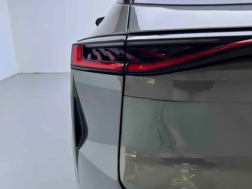 Changan UNI-Z New Energy 2024 из CN, фото 9