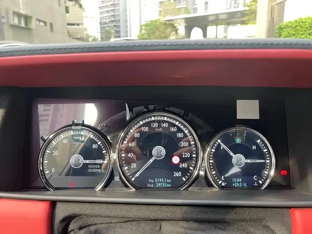 Rolls-Royce Cullinan 2021 из CN, фото 5