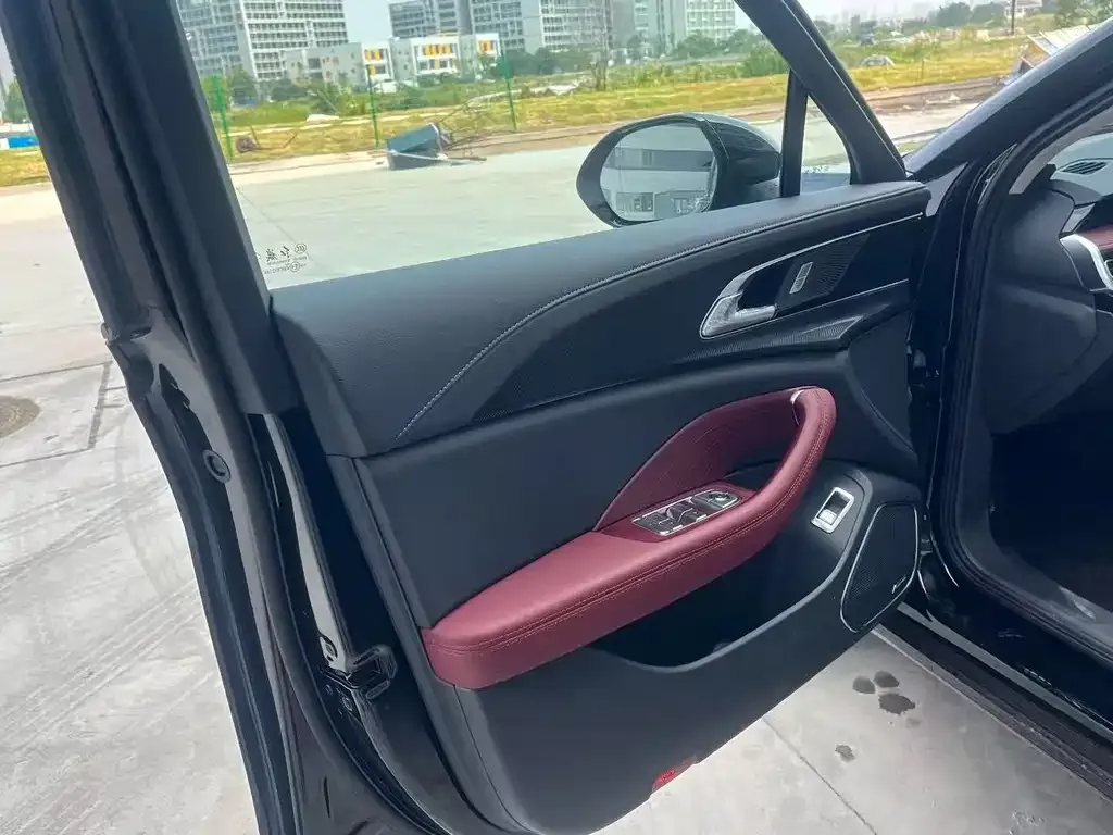 Hongqi H5 2025 из CN, фото 3