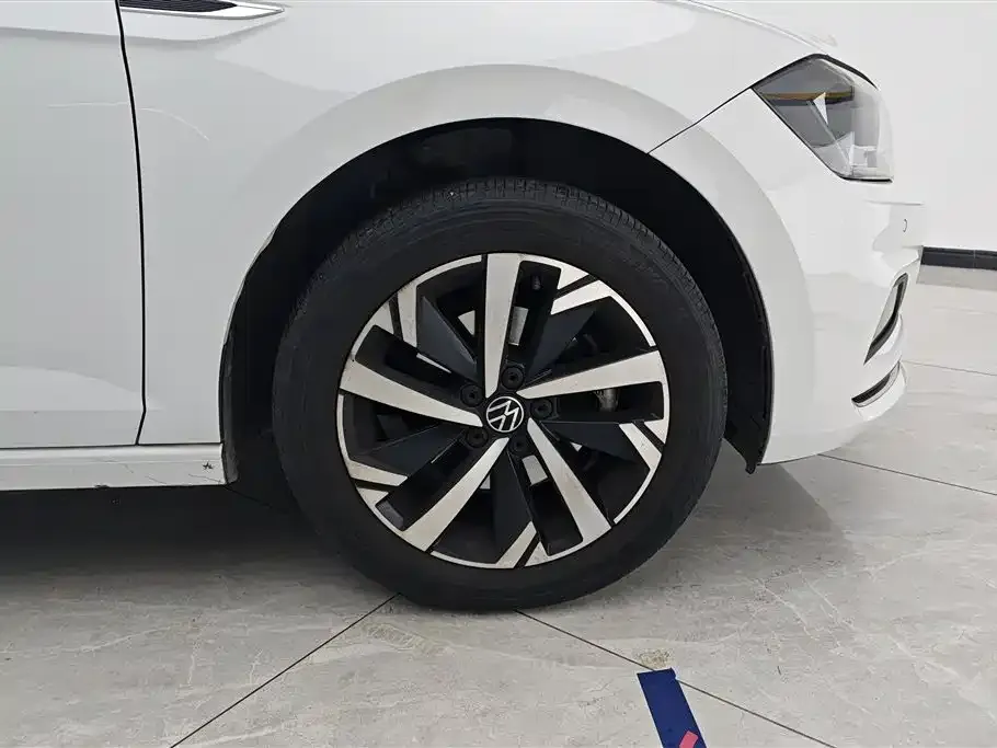 Volkswagen Polo 2023 из CN, фото 2