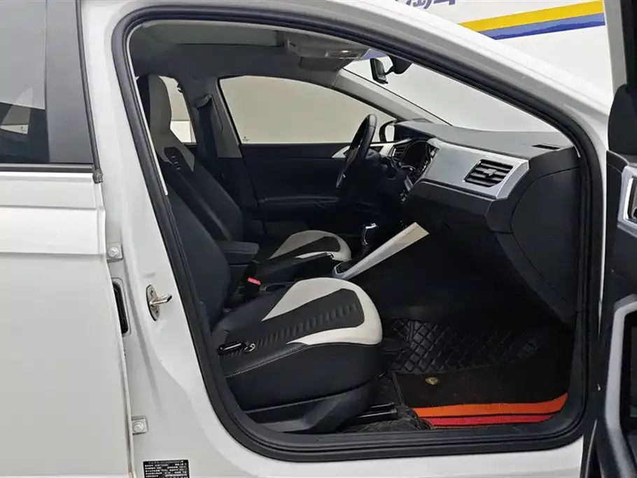 Volkswagen Polo 2023 из CN, фото 10