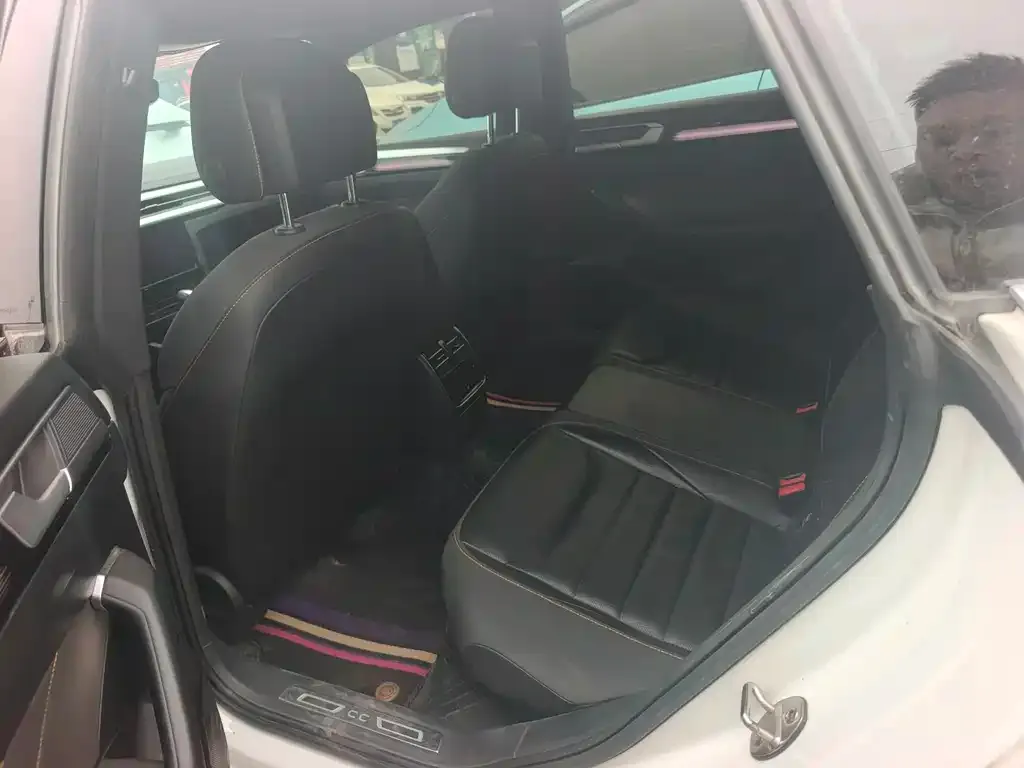 Volkswagen CC 2023 из CN, фото 9