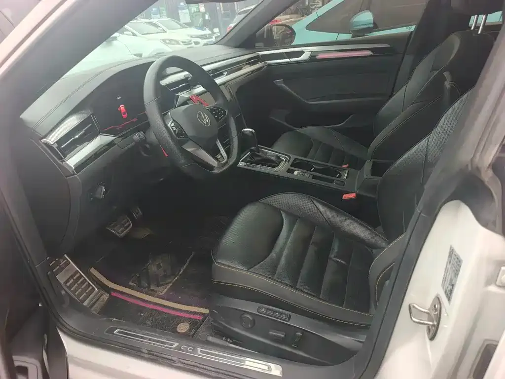 Volkswagen CC 2023 из CN, фото 3