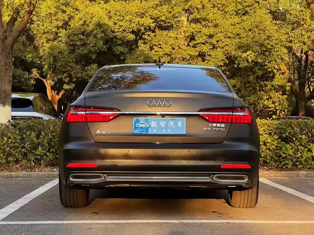 Audi A6L 2021 из CN, фото 9