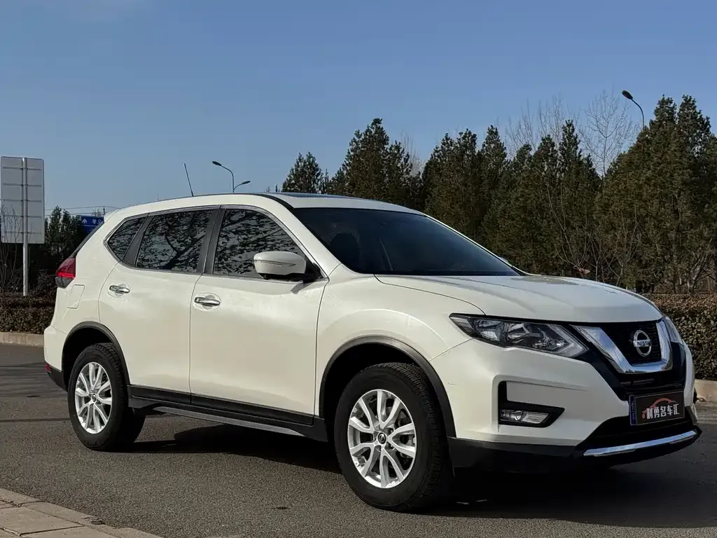 Nissan X-Trail 2023 из CN, фото 3