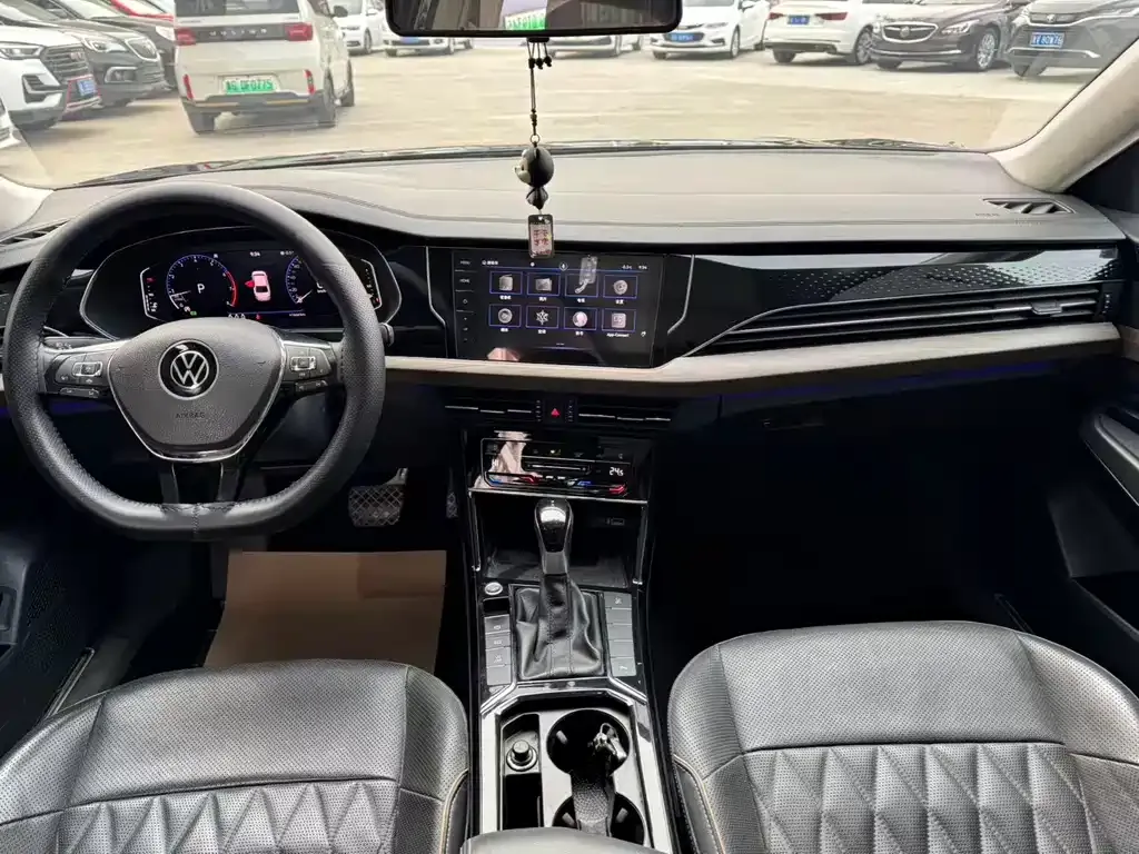 Volkswagen Passat 2021 из CN, фото 4