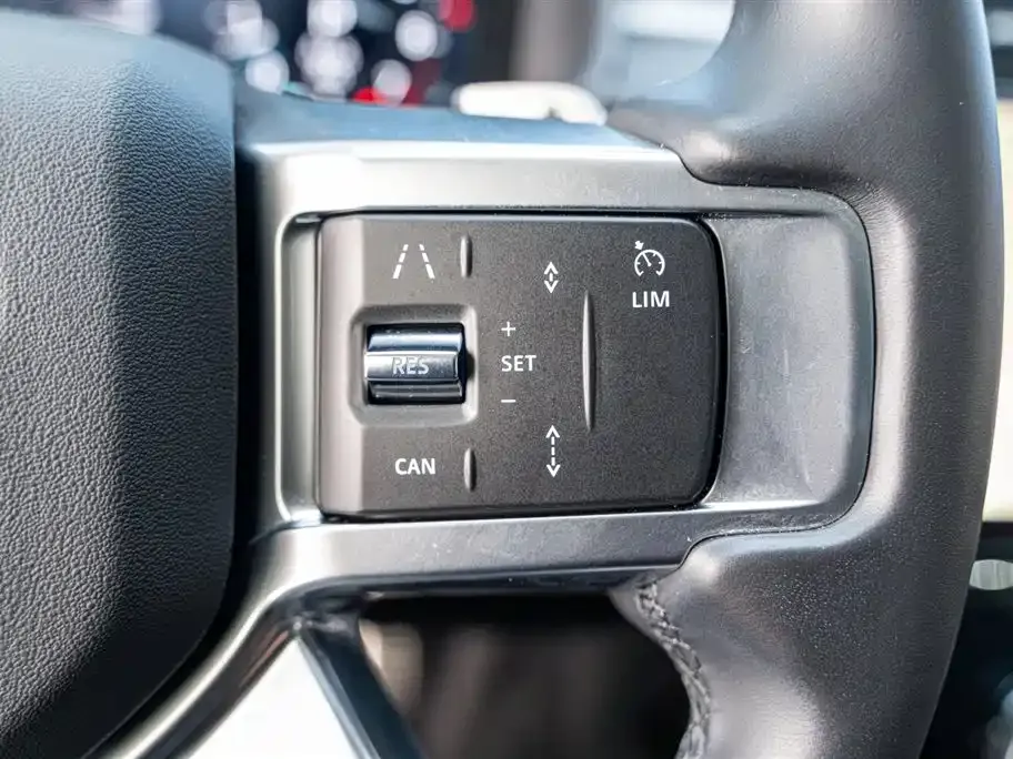 Land Rover Discovery 2023 из CN, фото 6