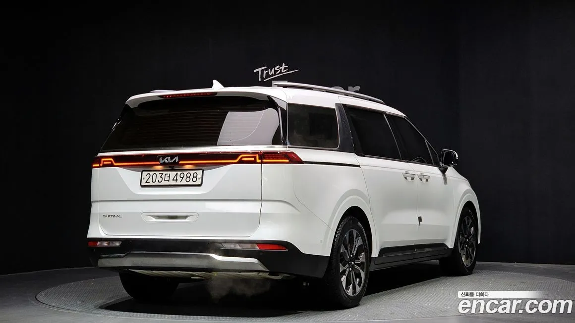 Kia Carnival — фото 2