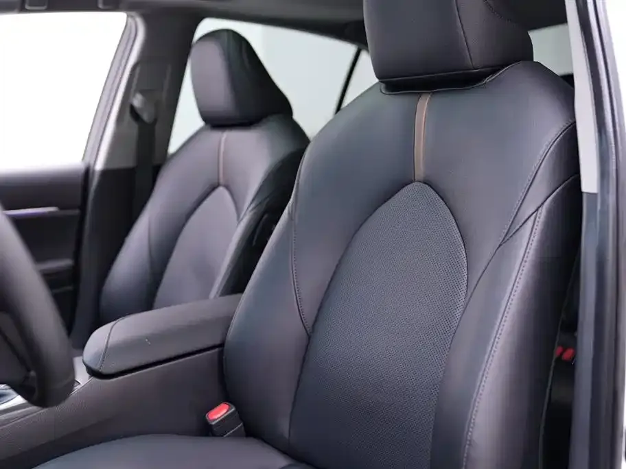 Toyota Camry 2022 из CN, фото 4