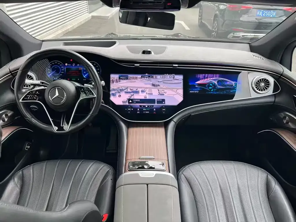 Mercedes-Benz EQS SUV 2023 из CN, фото 8