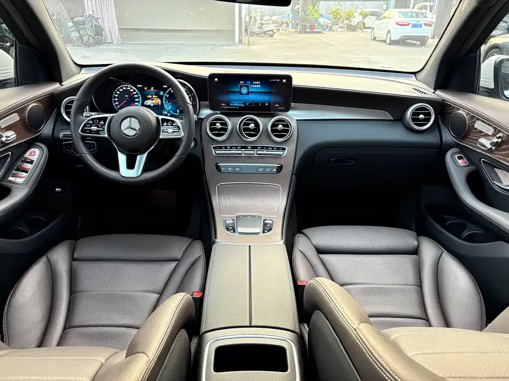 Mercedes-Benz GLC 2023 из CN, фото 8