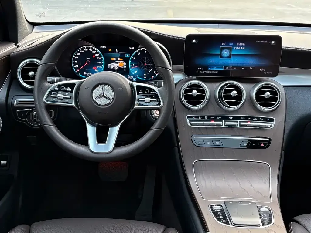 Mercedes-Benz GLC 2023 из CN, фото 9