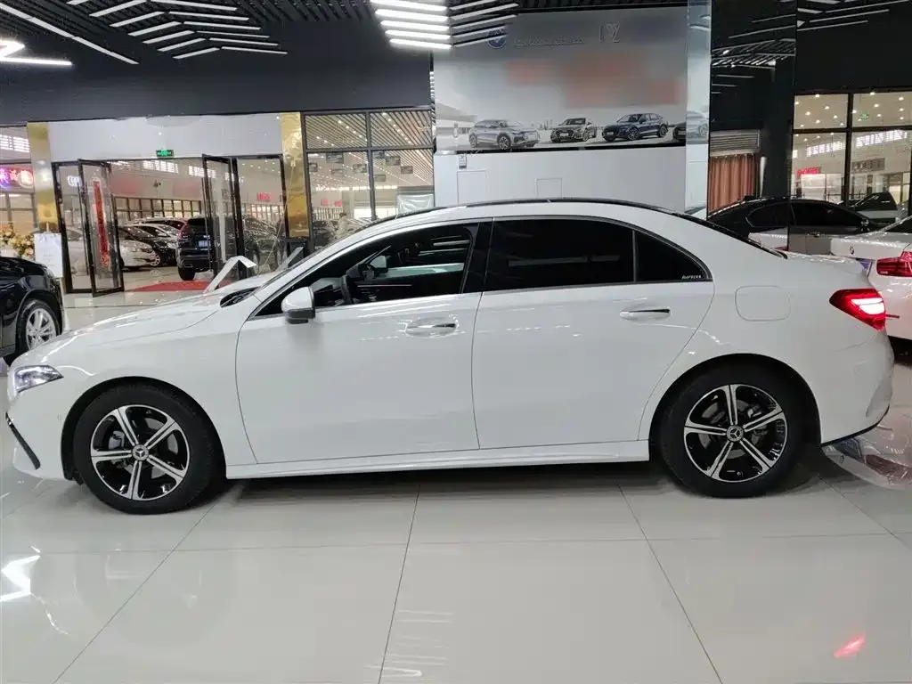 Mercedes-Benz A-Class 2025 из CN, фото 5