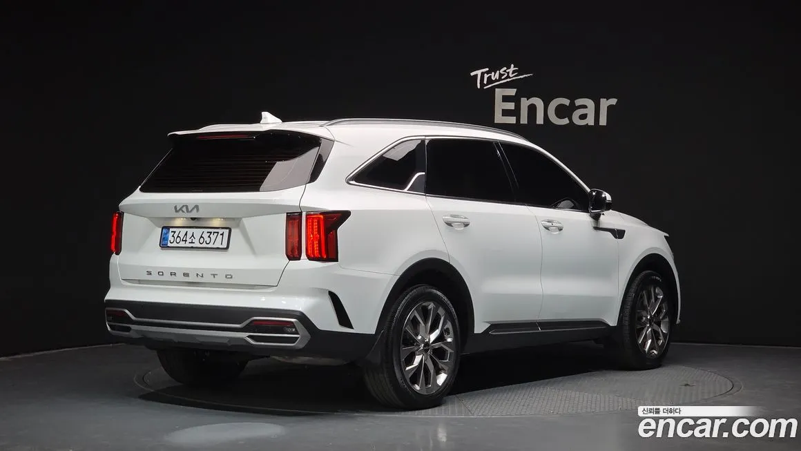 Kia Sorento — фото 6
