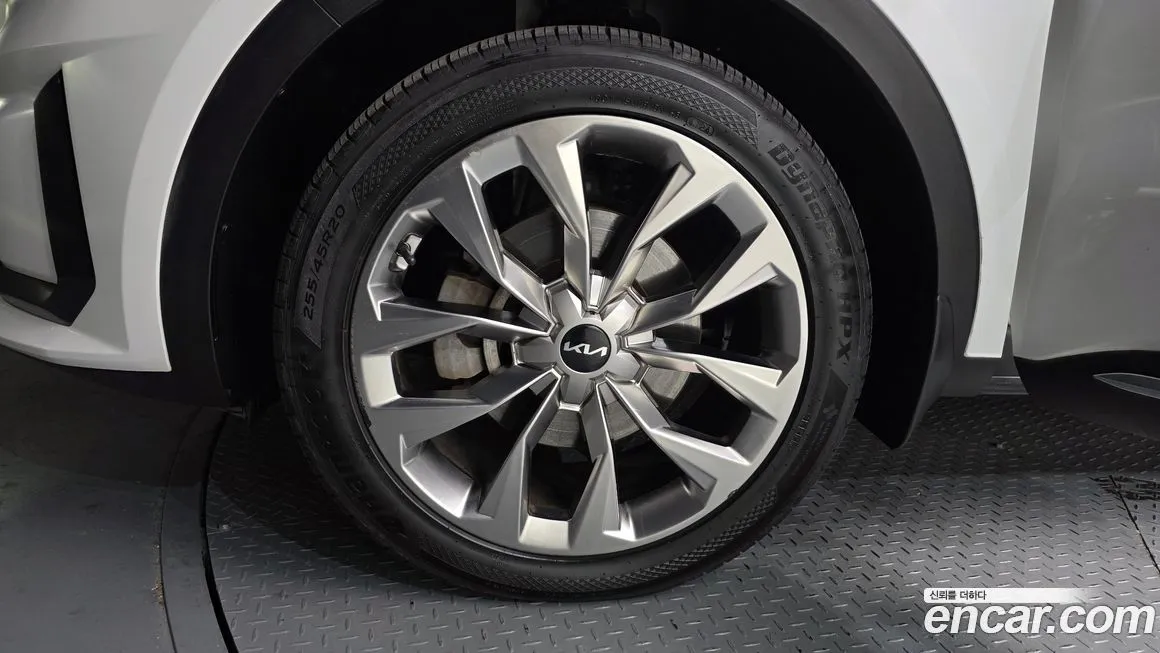 Kia Sorento — фото 3