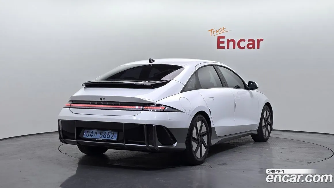 Hyundai Ioniq6 — фото 6