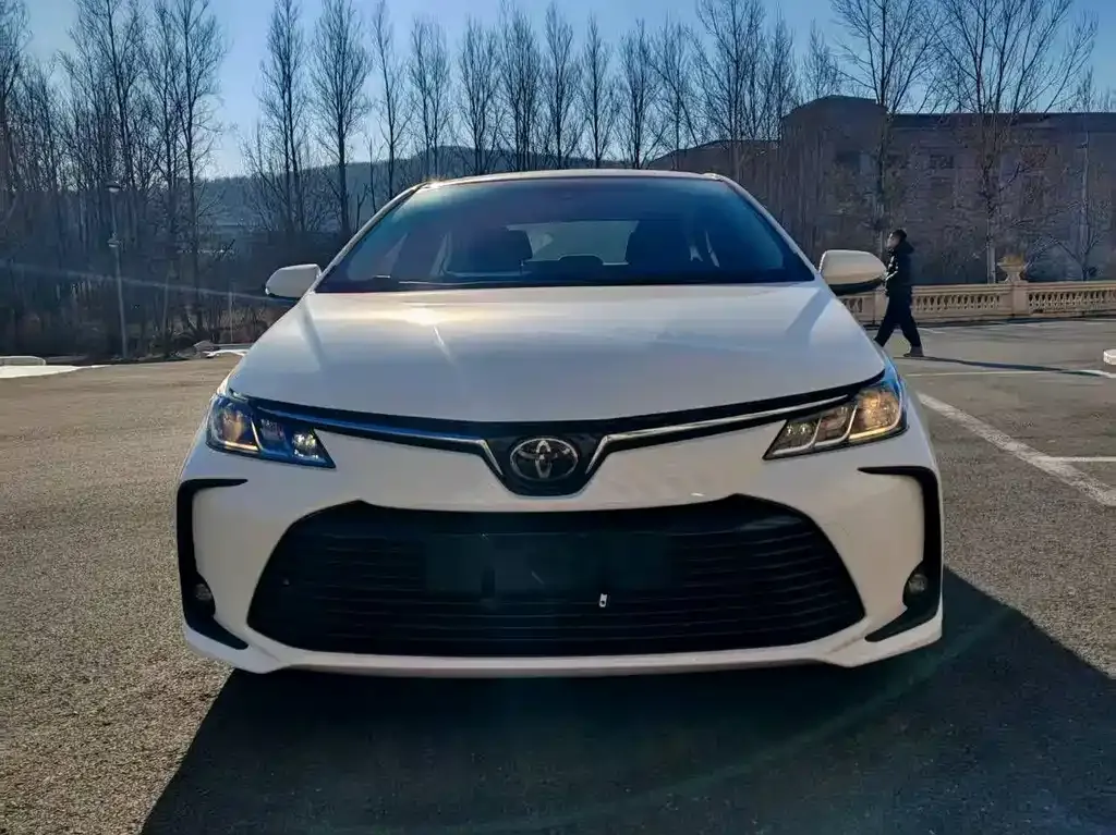 Toyota Corolla 2022 из CN, фото 3