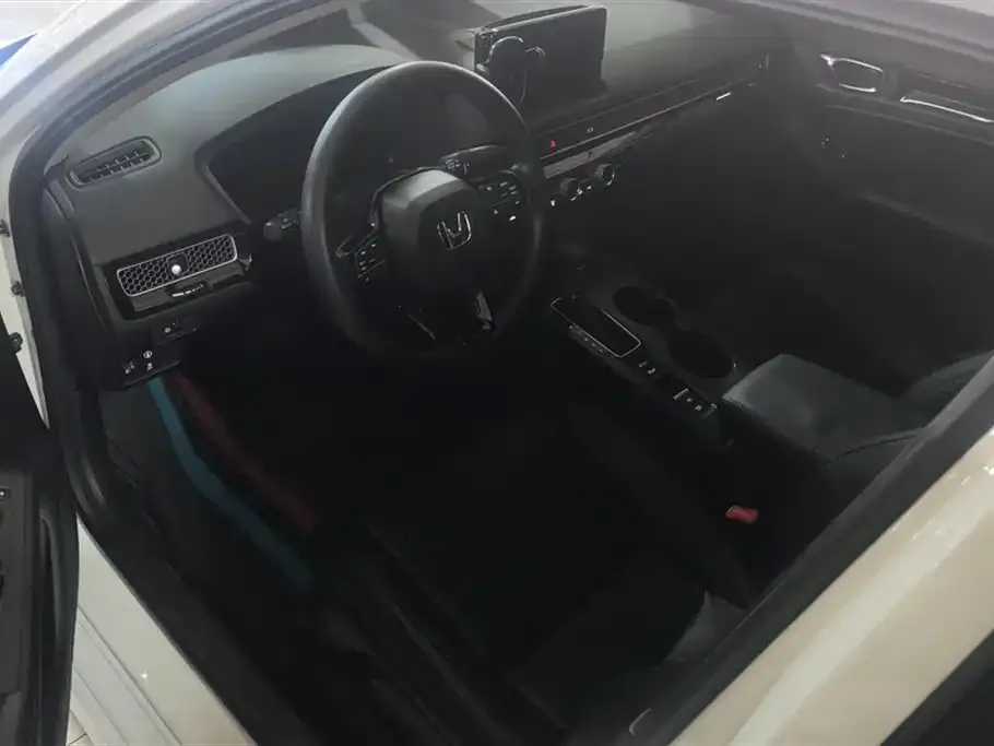 Honda Civic 2023 из CN, фото 2