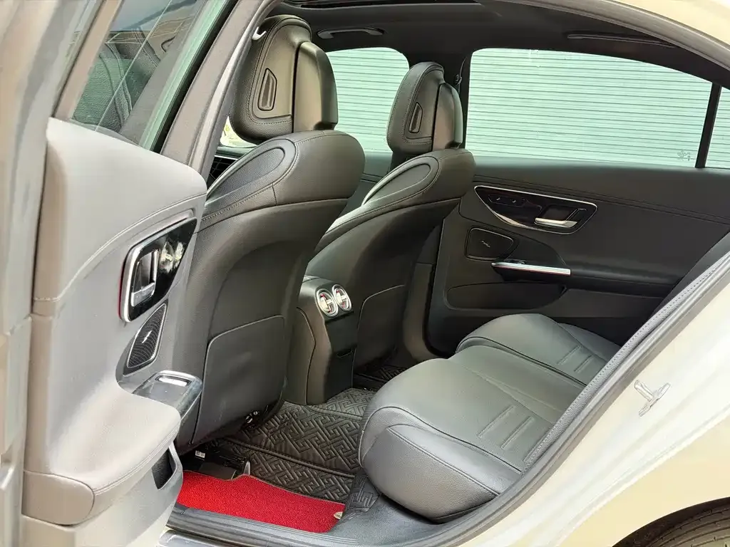 Mercedes-Benz C-Class 2023 из CN, фото 6