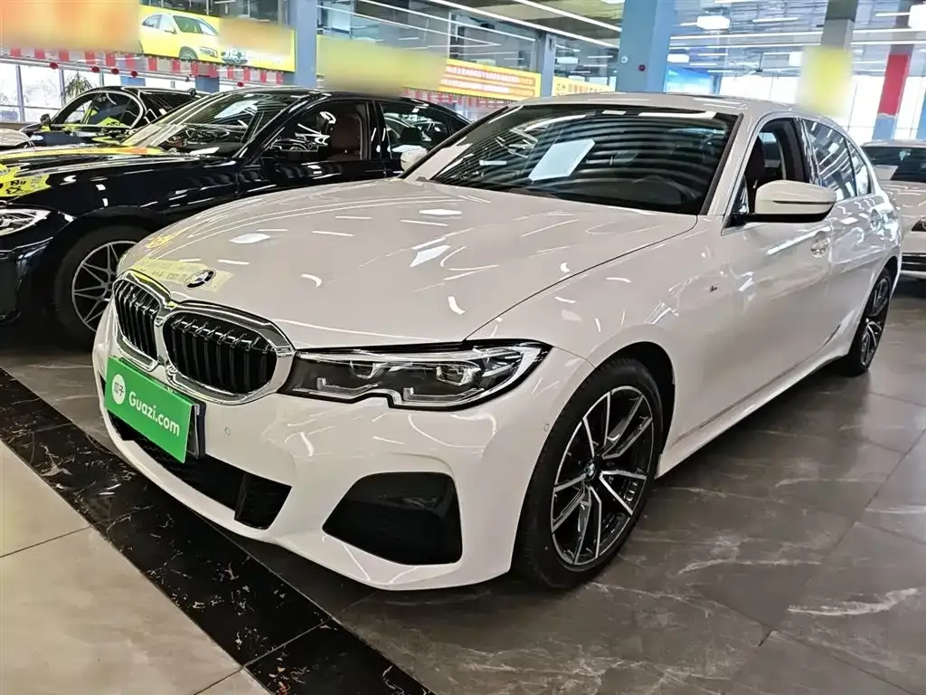 BMW 3 Series 2021 из CN, фото 1