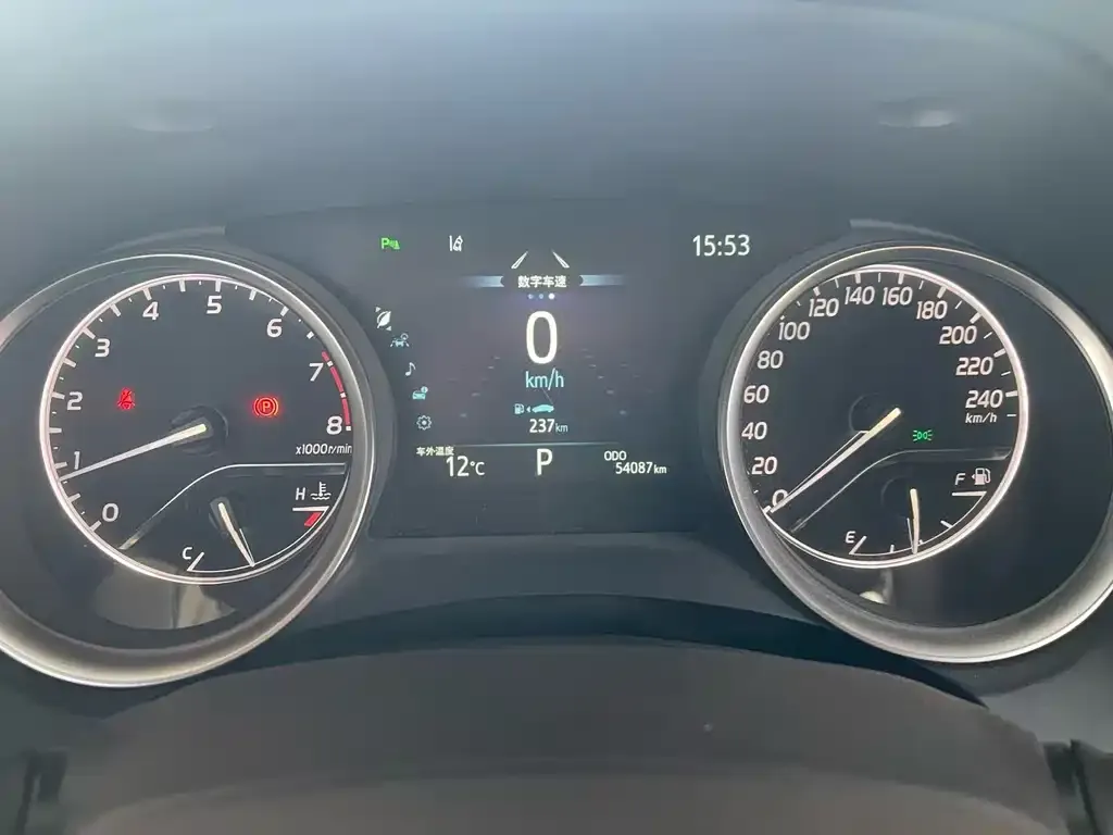 Toyota Camry 2022 из CN, фото 2
