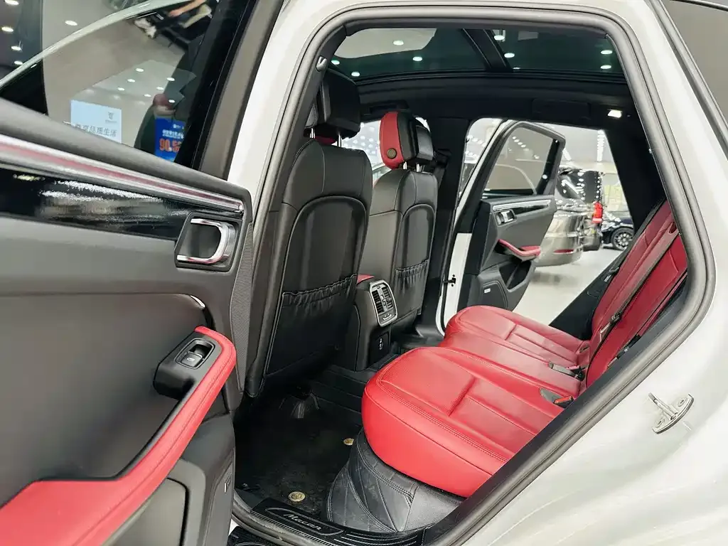 Porsche Macan 2022 из CN, фото 10
