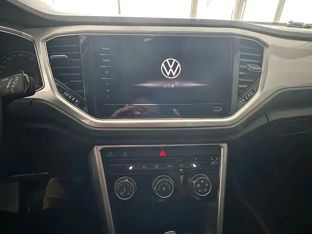 Volkswagen T-Roc 2023 из CN, фото 5