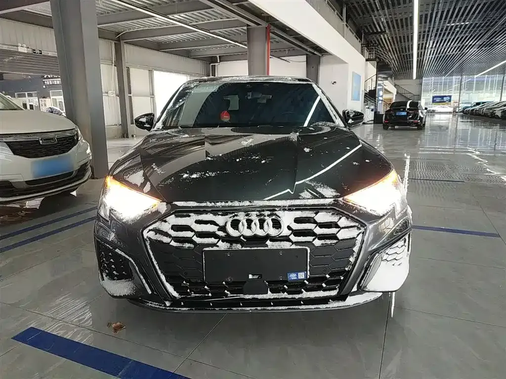 Audi A3 2023 из CN, фото 10